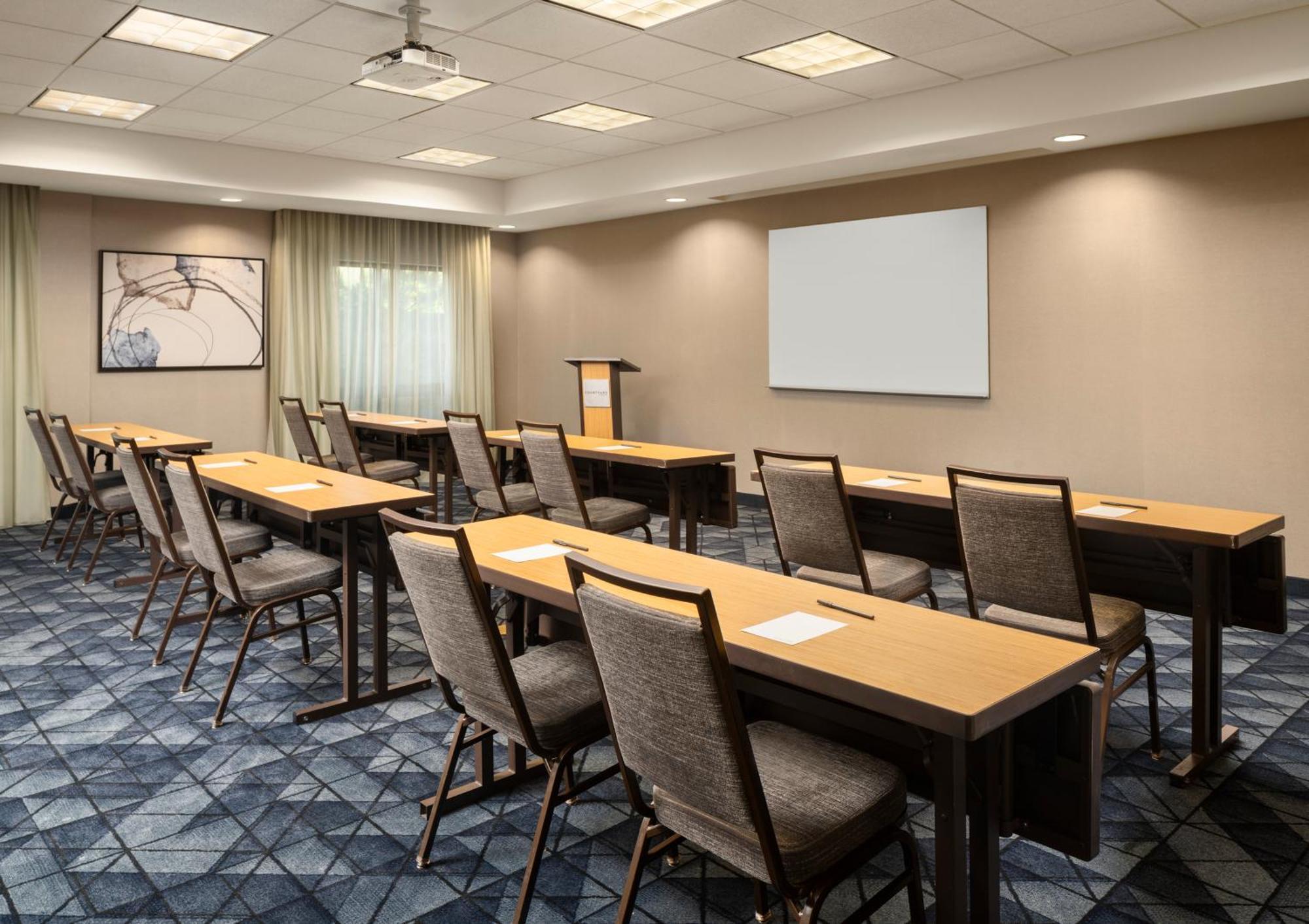 Courtyard By Marriott Denver North/Westminster Eastlake Exterior photo